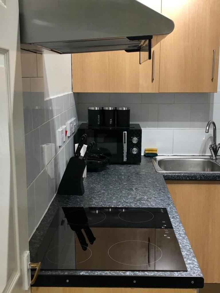 לינה וארוחת בוקר לונדון Alpha House מראה חיצוני תמונה